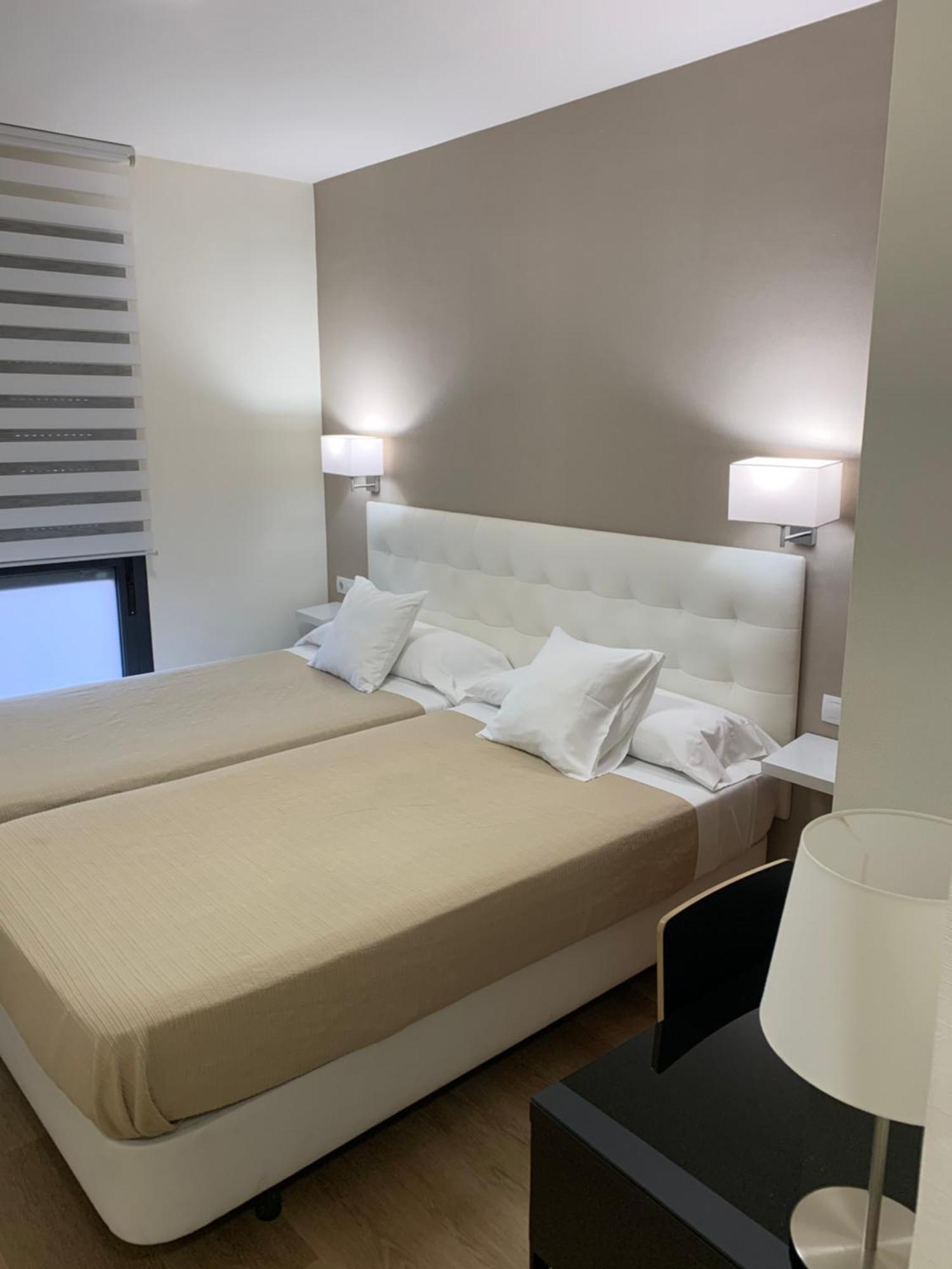 Hostal El Rocio باراغوييّوس ذي خاران المظهر الخارجي الصورة
