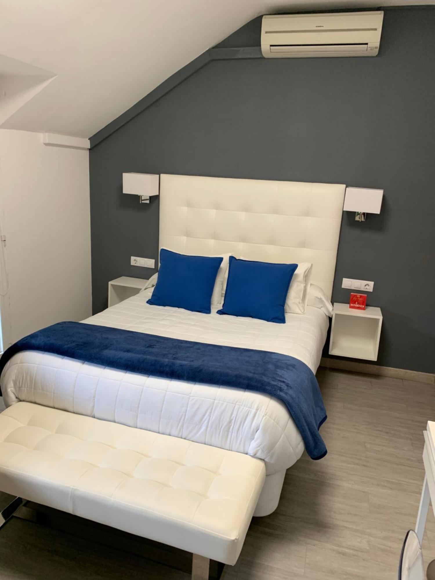 Hostal El Rocio باراغوييّوس ذي خاران المظهر الخارجي الصورة