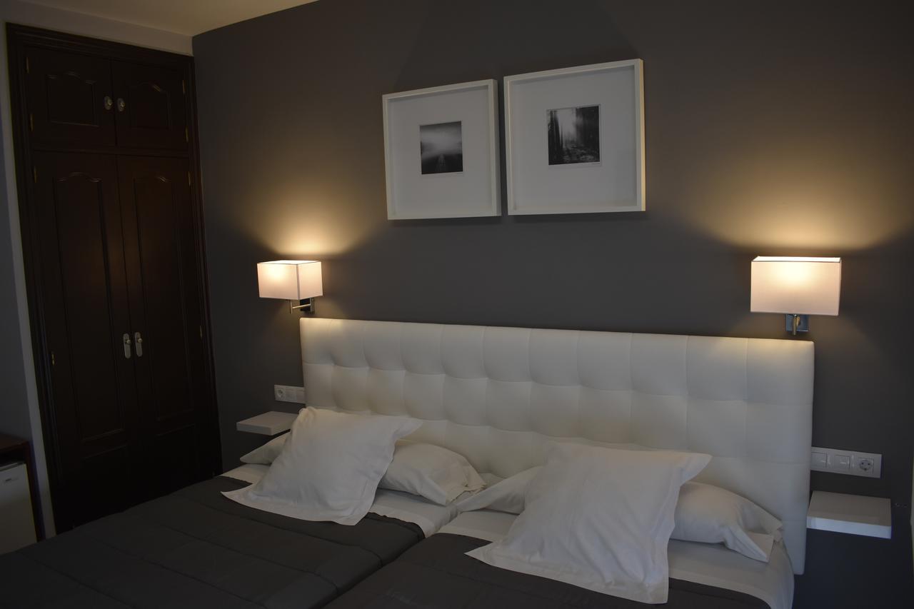 Hostal El Rocio باراغوييّوس ذي خاران المظهر الخارجي الصورة